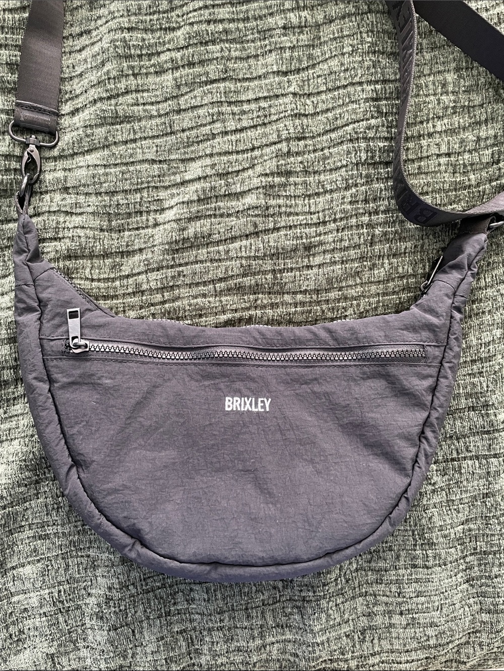 Brixley Onyx Crescent Crossbody Bag - Picture 6 of 11